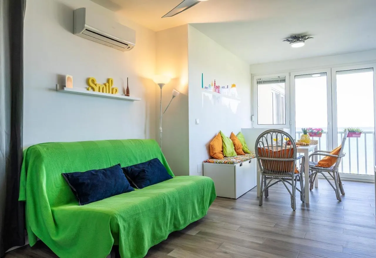 Wintowinrentals Sunny Side, Pool, Wifi & Sea View Benajarafe 0*,  Spanyolország